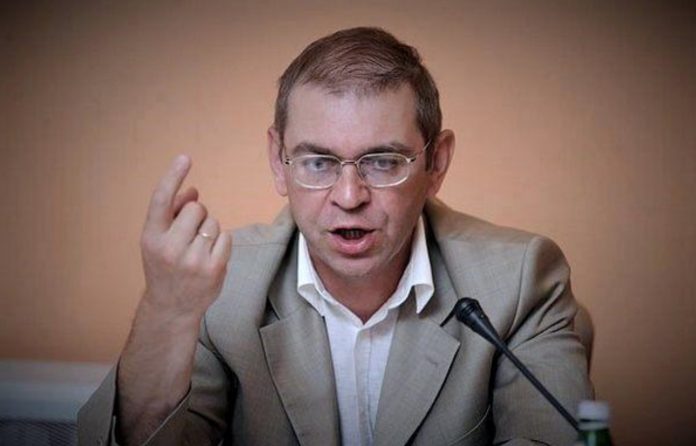 Пашинский Сергей Владимирович (Пашинський Сергій) биография. Фейсбук. Депутат. СИЗО. Выборы. Семья. Сбежал