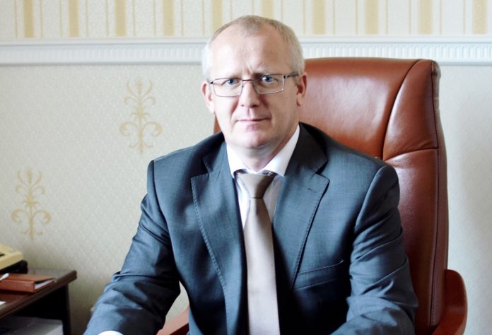 Бровченко Юрий Петрович (Бровченко Юрій) - биография. Задержан. СБУ. Декларация. Семья. Заместитель министра экономики