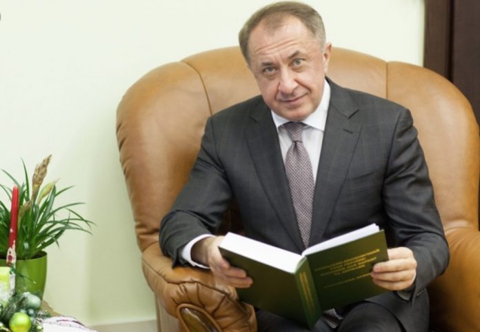 Данилишин Богдан Михайлович - биография. Глава совета НБУ. Преподаватель. Семья