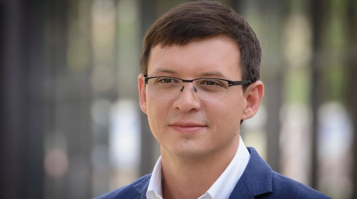 Мураев Евгений Владимирович (Мураєв Євгеній) - биография. Образование. Жена. Фейсбук. Партия. НАШ