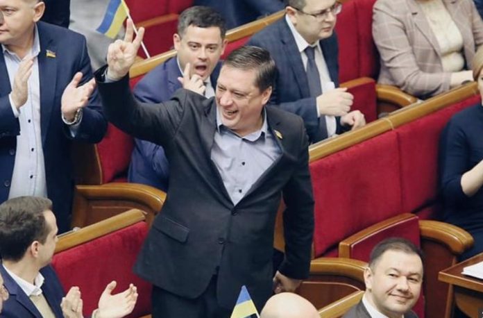 Пофвились подробности изнасилования при участии Народного депутата от Слуги Народа