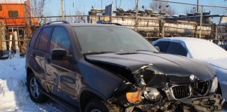 Суд освободил водителя BMW Х5, который насмерть сбил человека Суд освободил водителя BMW Х5, который насмерть сбил человека