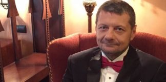 Игорь Мосийчук пообещал создать массу проблем депутату Иванисову из «Слуги Народа» Игорь Мосийчук пообещал создать массу проблем депутату Иванисову из "Слуги Народа"