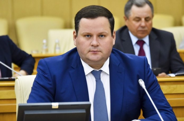 Котяков Антон Олегович - биография. Министр труда и социальной защиты РФ. Семья. Компромат. Москва. Приемная