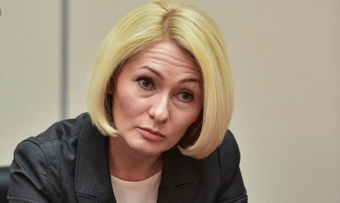 Абрамченко Виктория Валериевна - биография. Вице-премьер. Муж. Компромат.Декларация. Фото