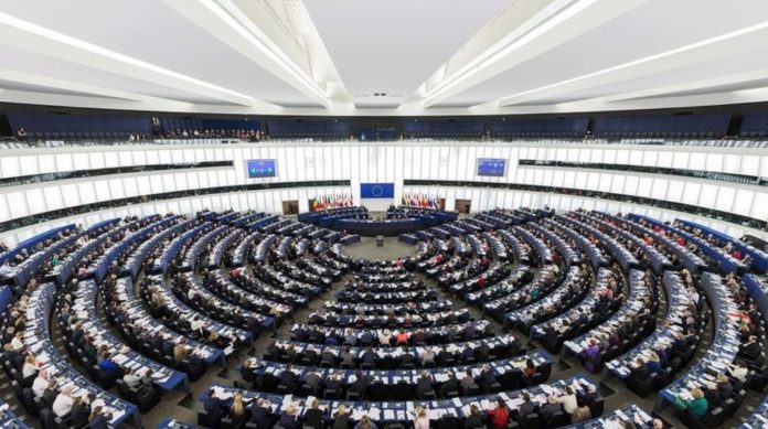 Европейский парламент проголосовал «За» Brexit