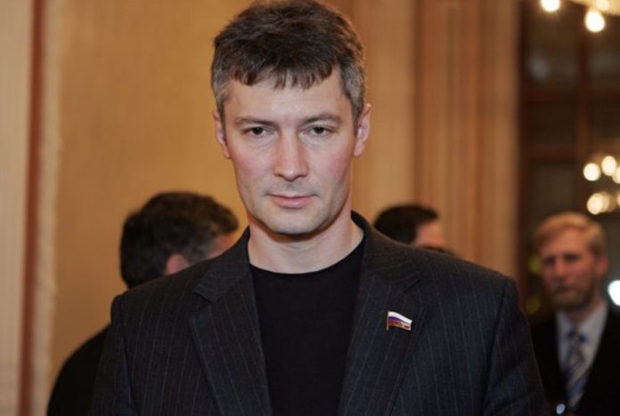 Ройзман Евгений Вадимович - биография. Екатеринбург. Книги. Национальность. Контакты. Твиттер. Фото. Википедия