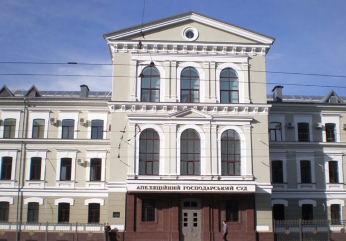 Суд оставил экс-директора 