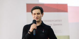 Ахтем Сеитаблаев: «Патриотизм надо воспитывать» Ахтем Сеитаблаев: "Патриотизм надо воспитывать"