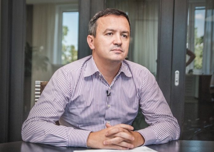 Петрашко Игорь Ростиславович (Петрашко Ігор) - биография. Министр экономики. Семья. Укрлендфарминг