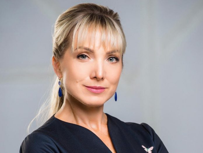 Буславец Ольга Анатольевна (Буславець Ольга) - биография. Кандидат на министра энергетики. Декларация. Семья. Муж. Фото
