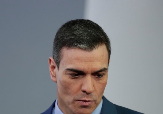 Премьер-министр Испании хочет продлить карантин до 9 мая