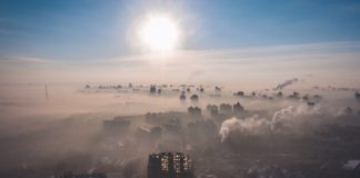 Воздух в Киеве снова самый грязный в мире, Чернобыль все еще тушат Воздух в Киеве снова самый грязный в мире, Чернобыль все еще тушат