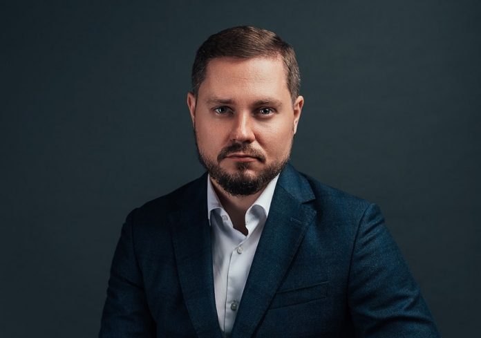 Титарчук Михаил Иванович (Тітарчук Михайло) - биография. ДФС. Жена. Декларация. Семья