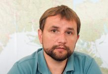 Депутаты хотят запретить музыку в транспорте без наушников Депутаты хотят запретить музыку в транспорте без наушников