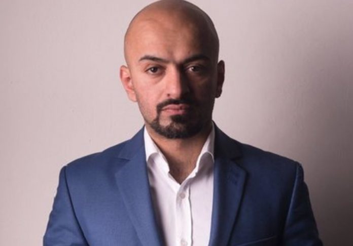Суд обязал открыть производство против адвоката Найема